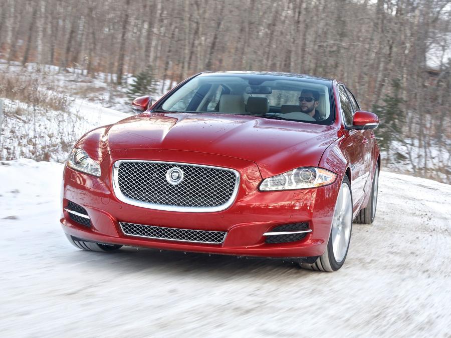  Jaguar XJ AWD 2012 года  (US) (фото 13 из 16)